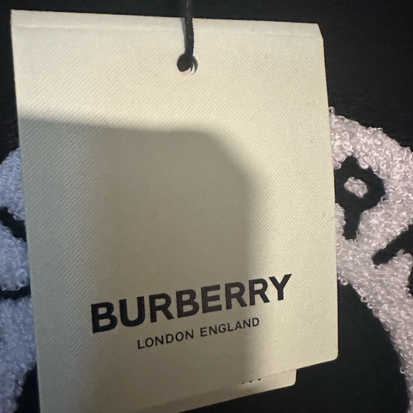 Burberry Logo Graphic Cotton Sweatshirt Size Medium - Picture 9 of 12